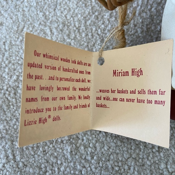 COPY - LIZZIE HIGH COLLECTION DOLL - Picture 10 of 13